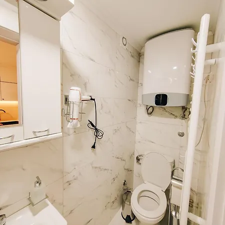 Premijer 2 * Belgrad